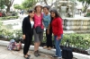 Young girls Lili, Mimi & Lisete practicing English in Parque Central