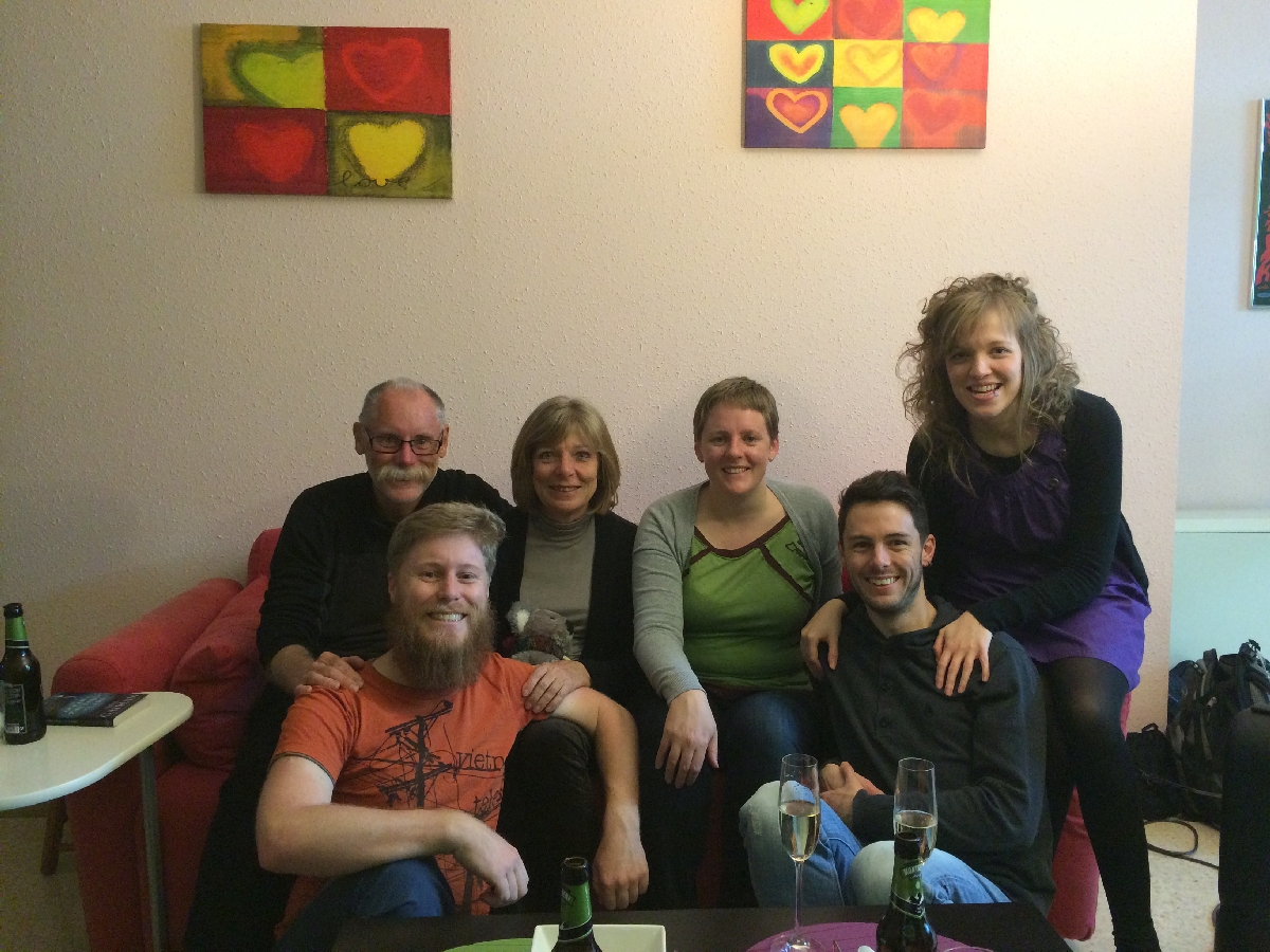 Stainsby family together after 13 months at Hayden & Andrea's in Cerdanyola ES