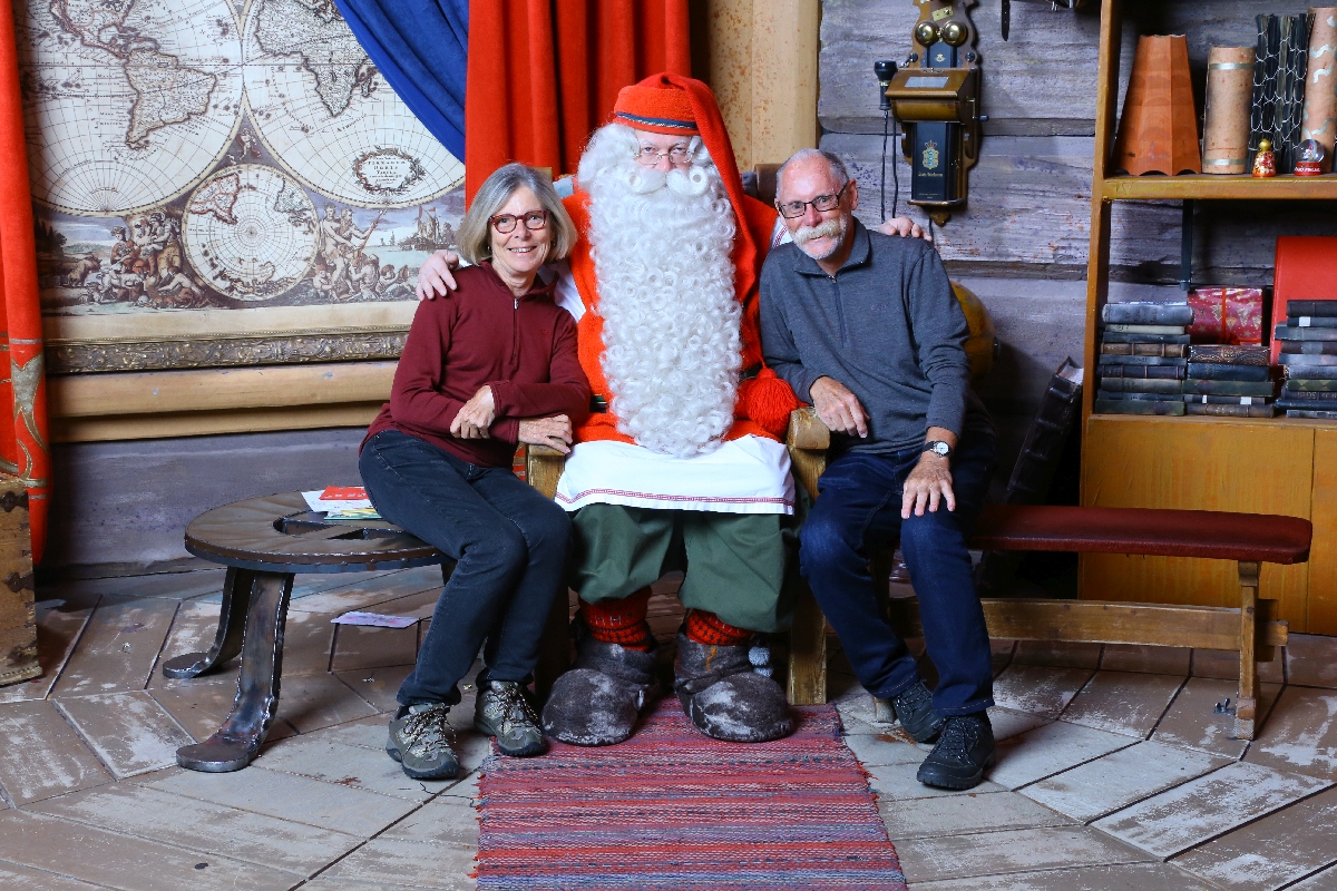 Bruce & Thea visit Santa on the Arctic Circle FI